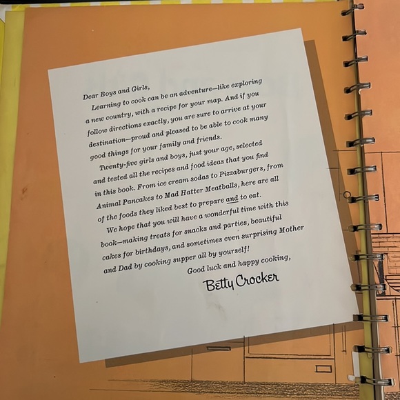 RARE! VINTAGE Betty Crocker NEW  Boys & Girls Cookbook - Picture 6 of 8